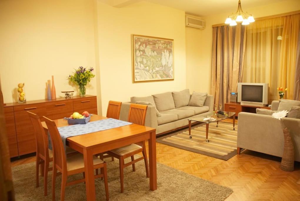 Alegra Apartment In Sofia Downtown Екстер'єр фото